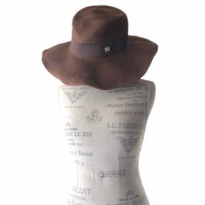 Peter Grimm Floppy Straw Hat